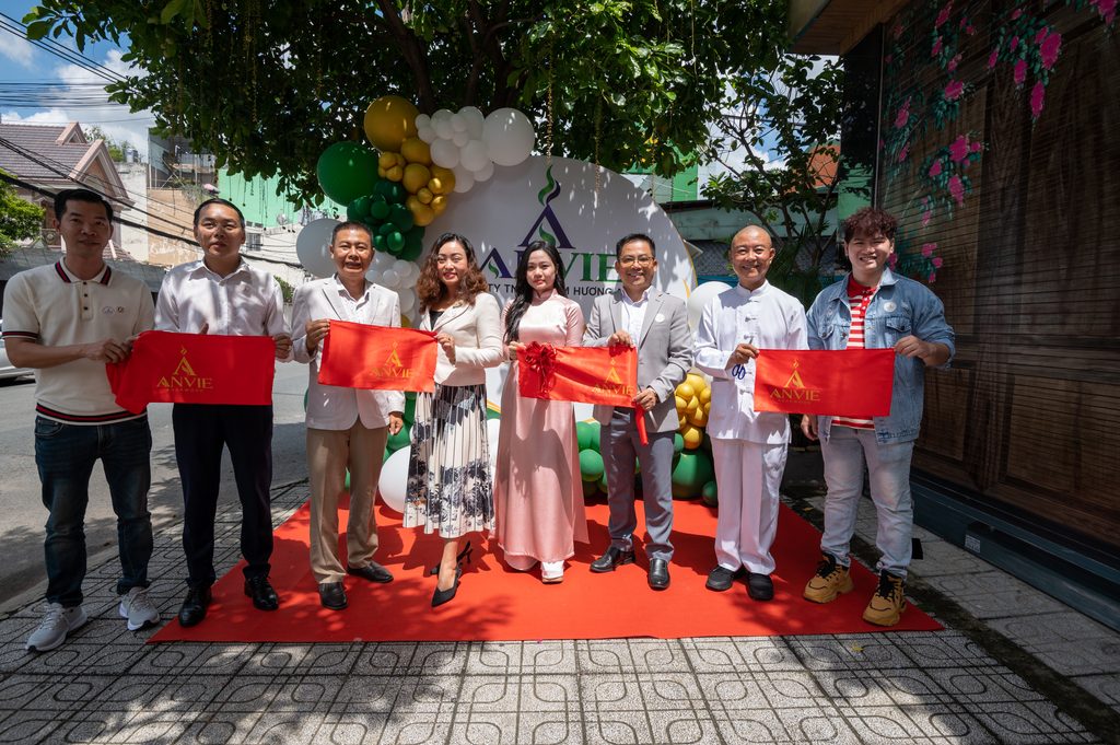 Trầm Hương ANVIE khai trương cửa hàng đầu tiên ngày 13/10